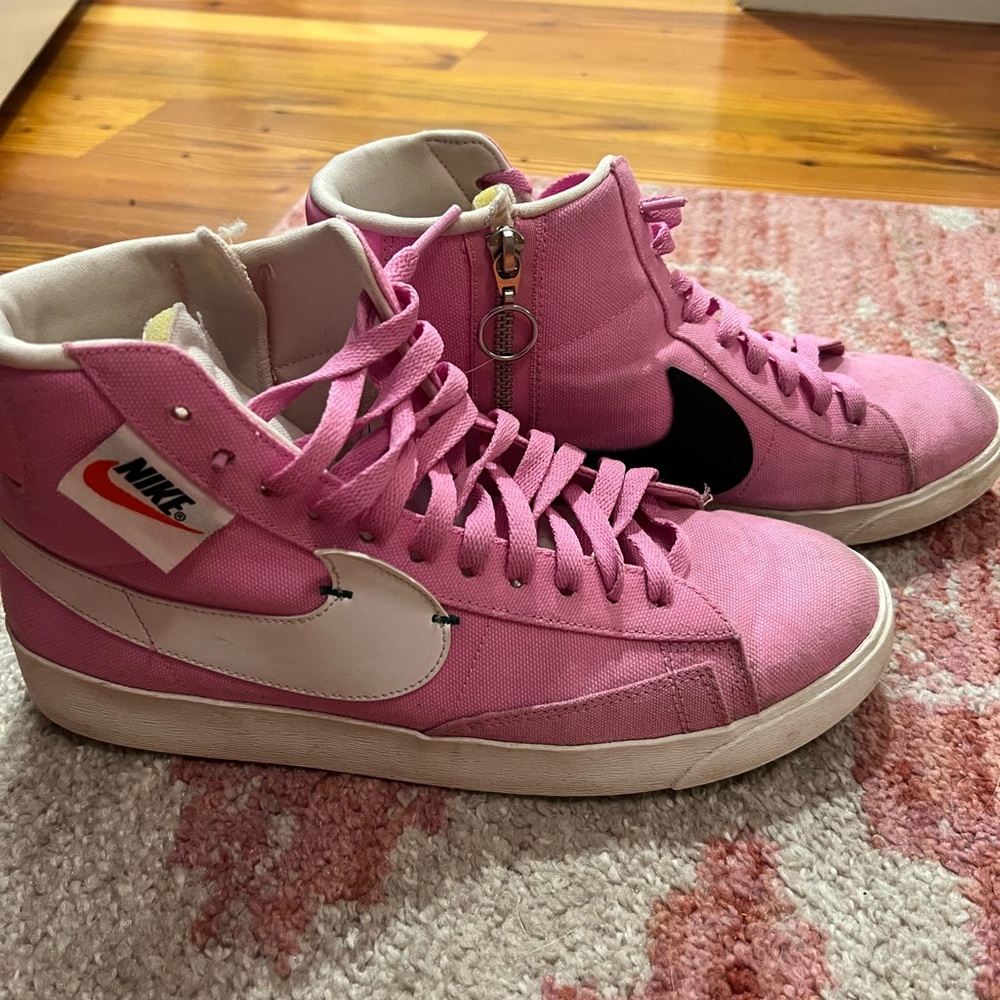 pink nike blazers